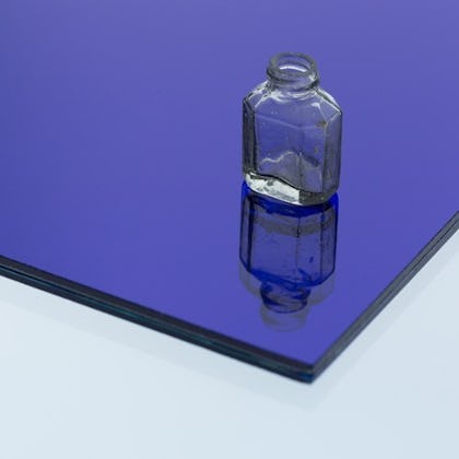 デザイナーズガラスのサンプルを探す